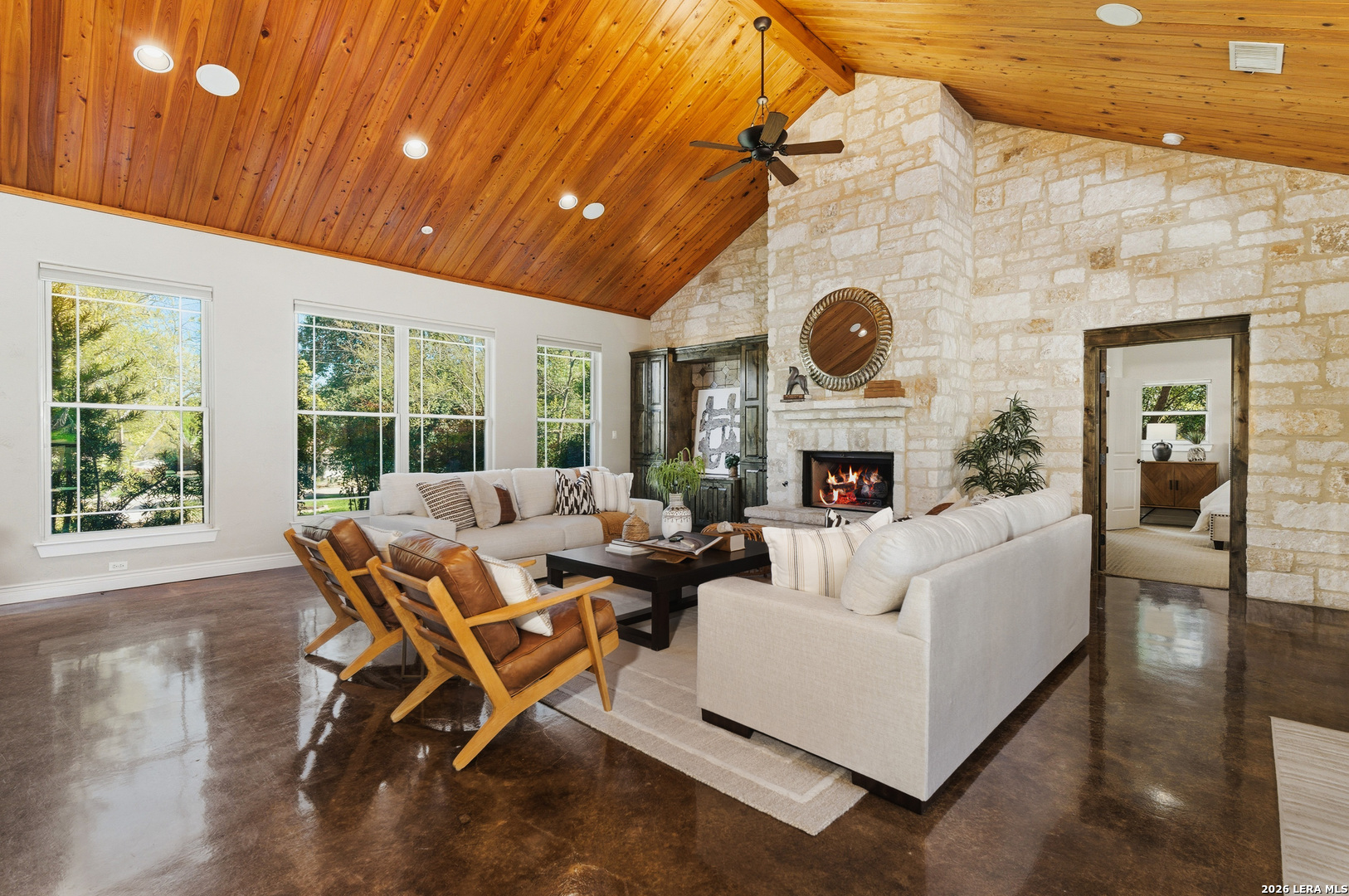 property viewer photo 12