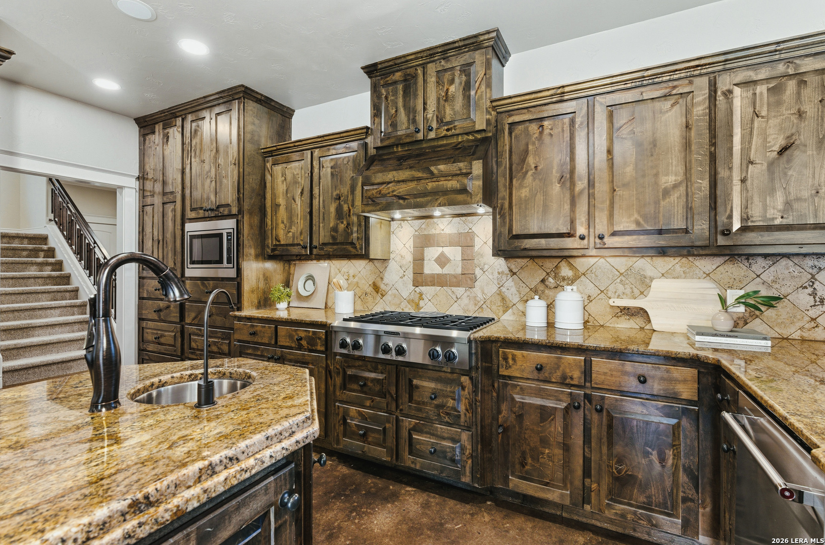 property viewer photo 16
