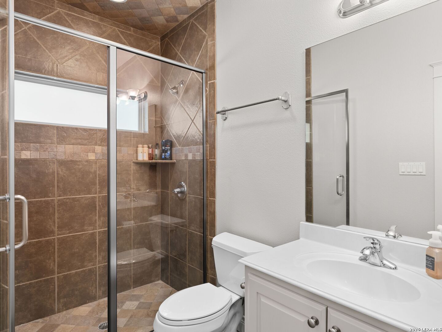 property viewer photo 25