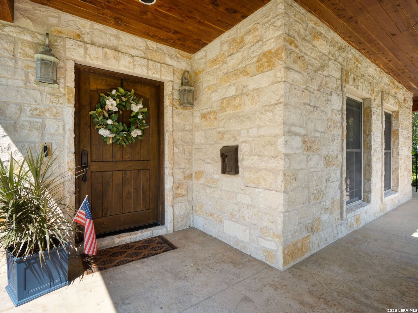 property viewer photo 5