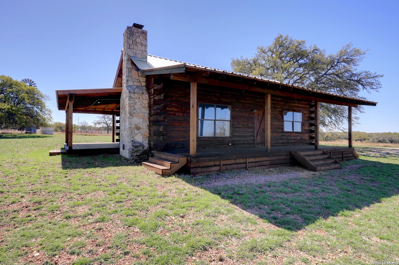 main property photo 7