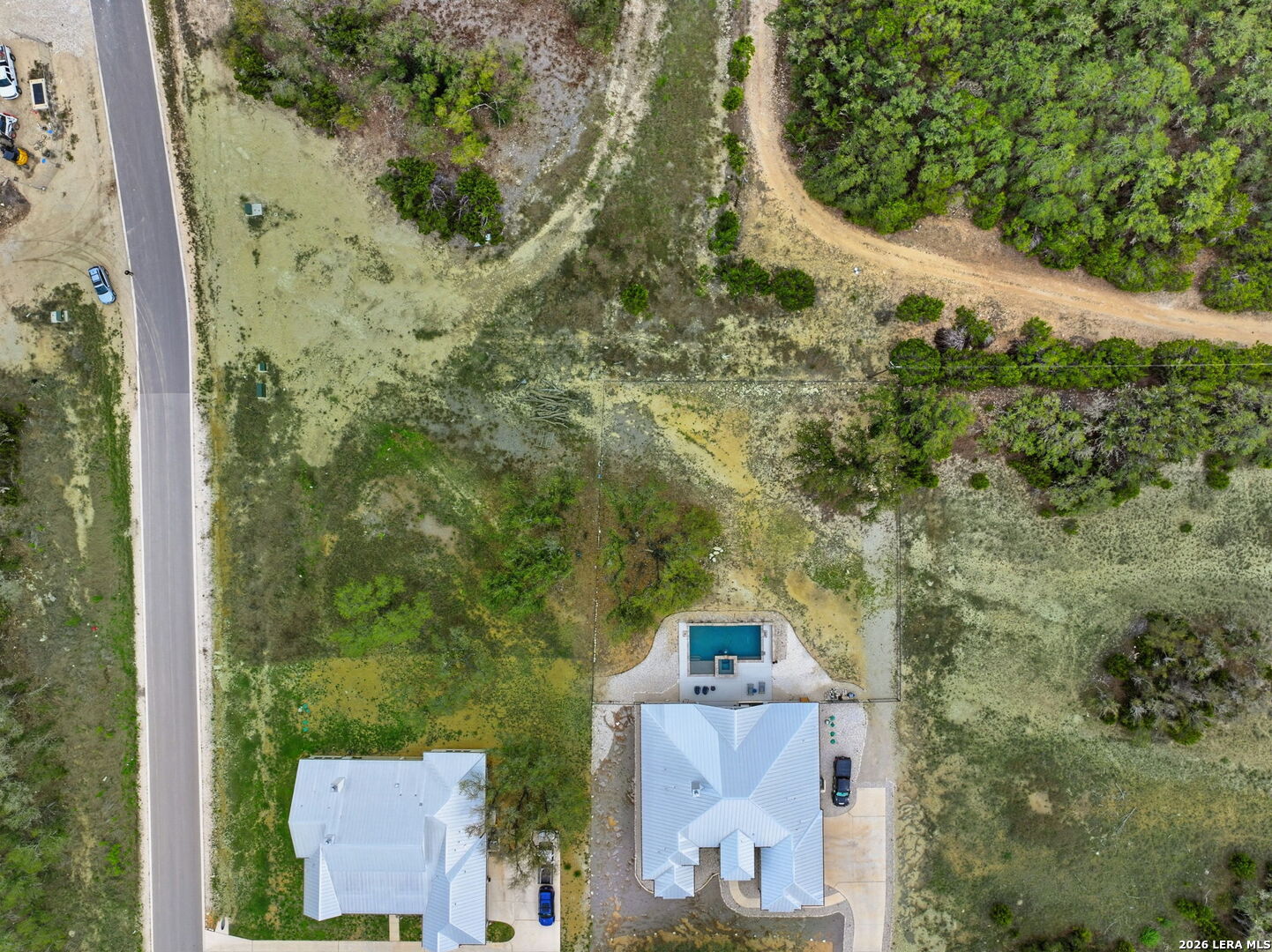 main property photo 14