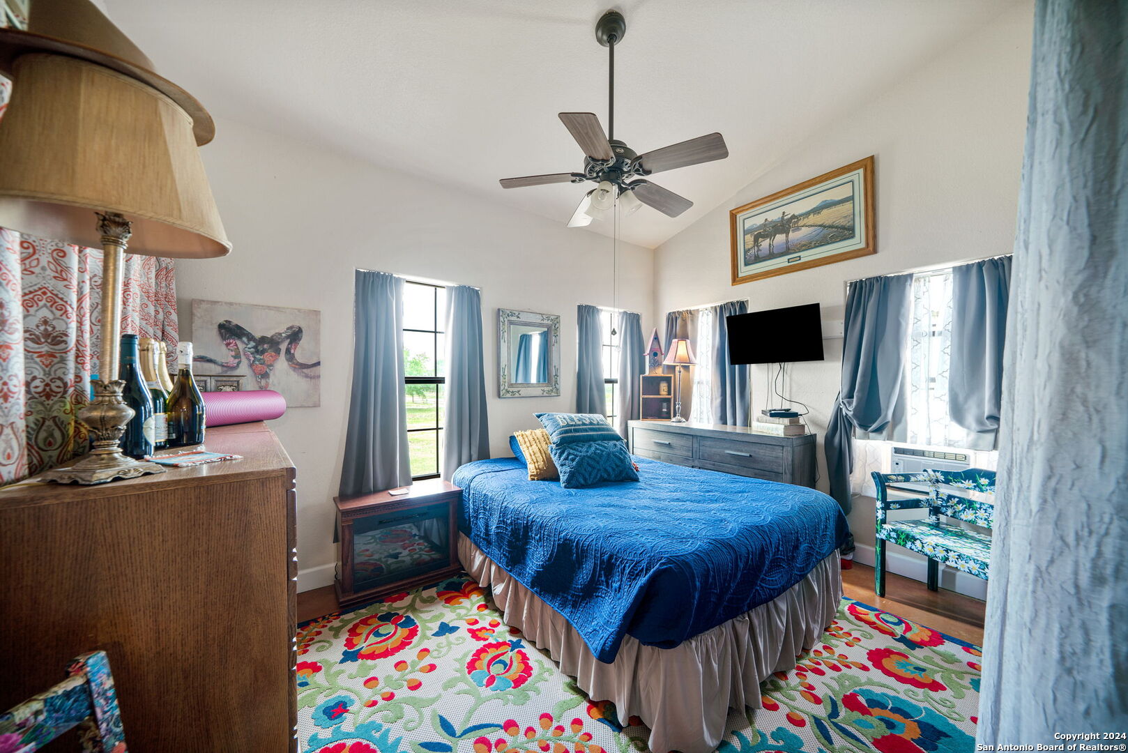 main property photo 17