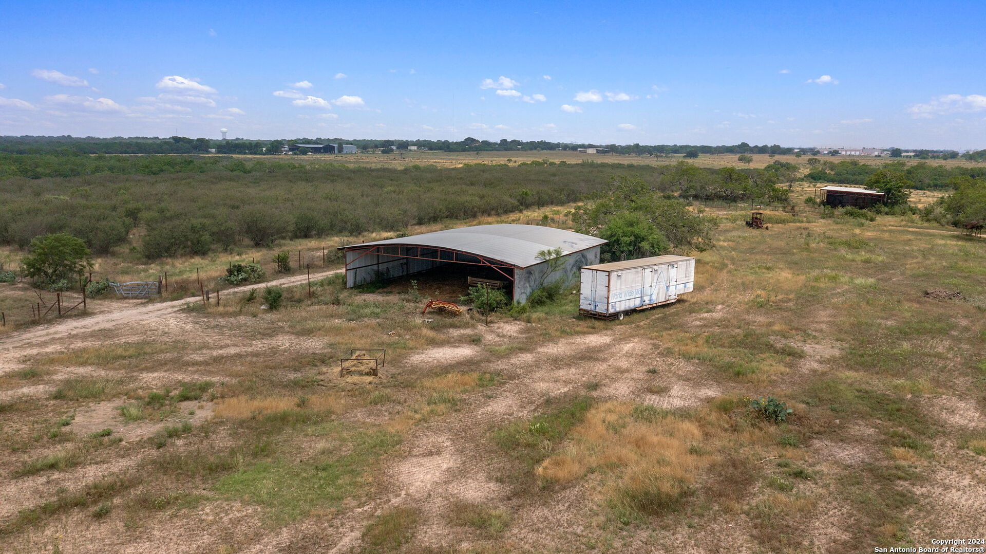 main property photo 50