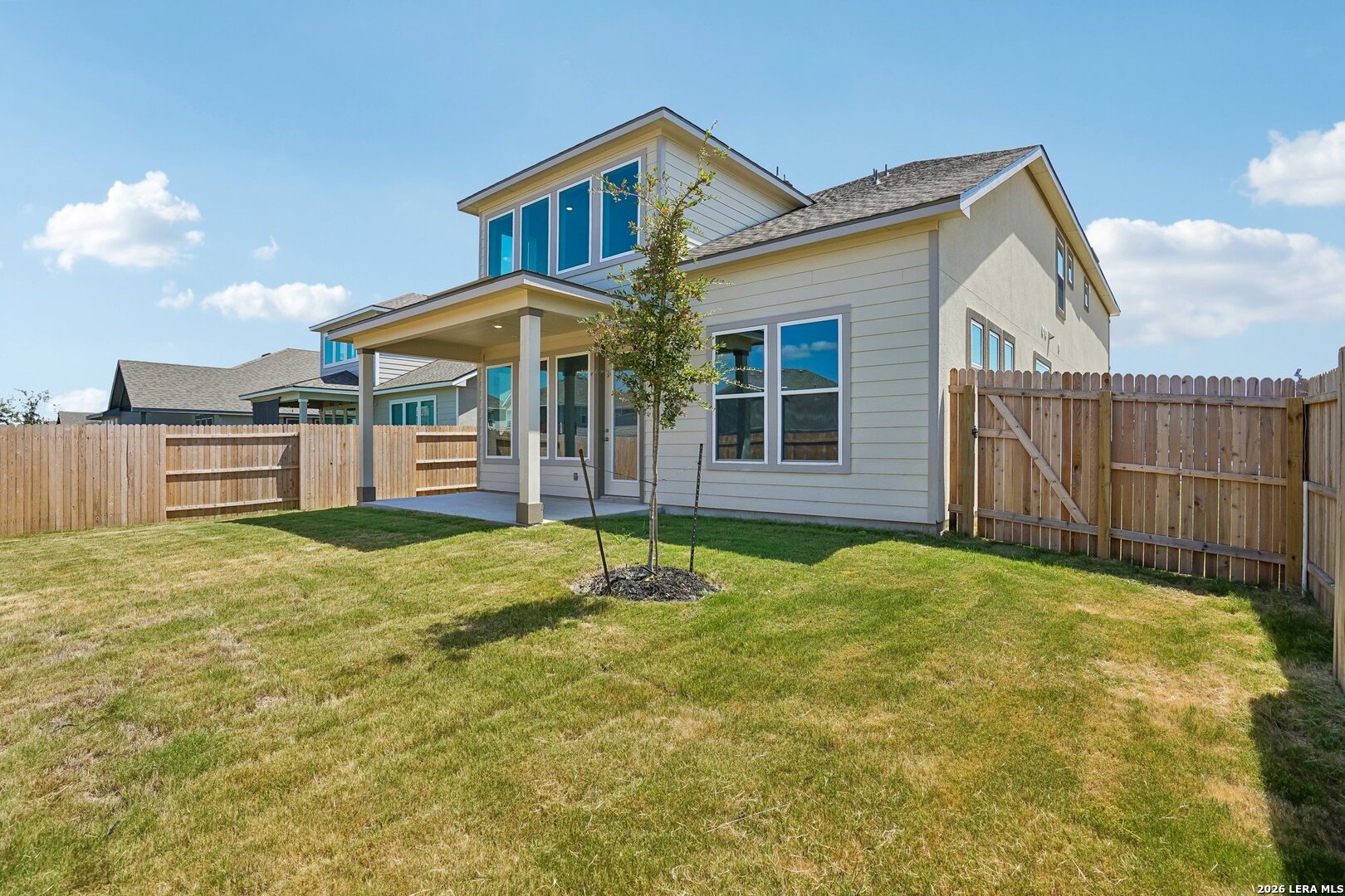 main property photo 41