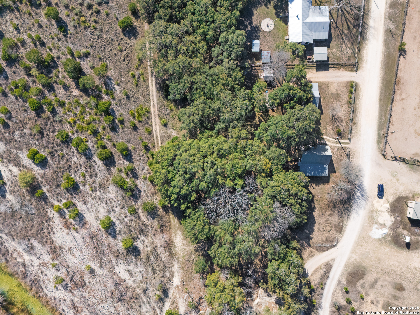 main property photo 28