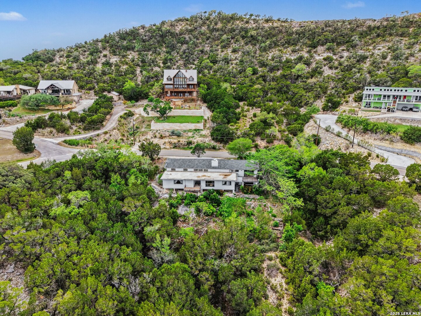 main property photo 32