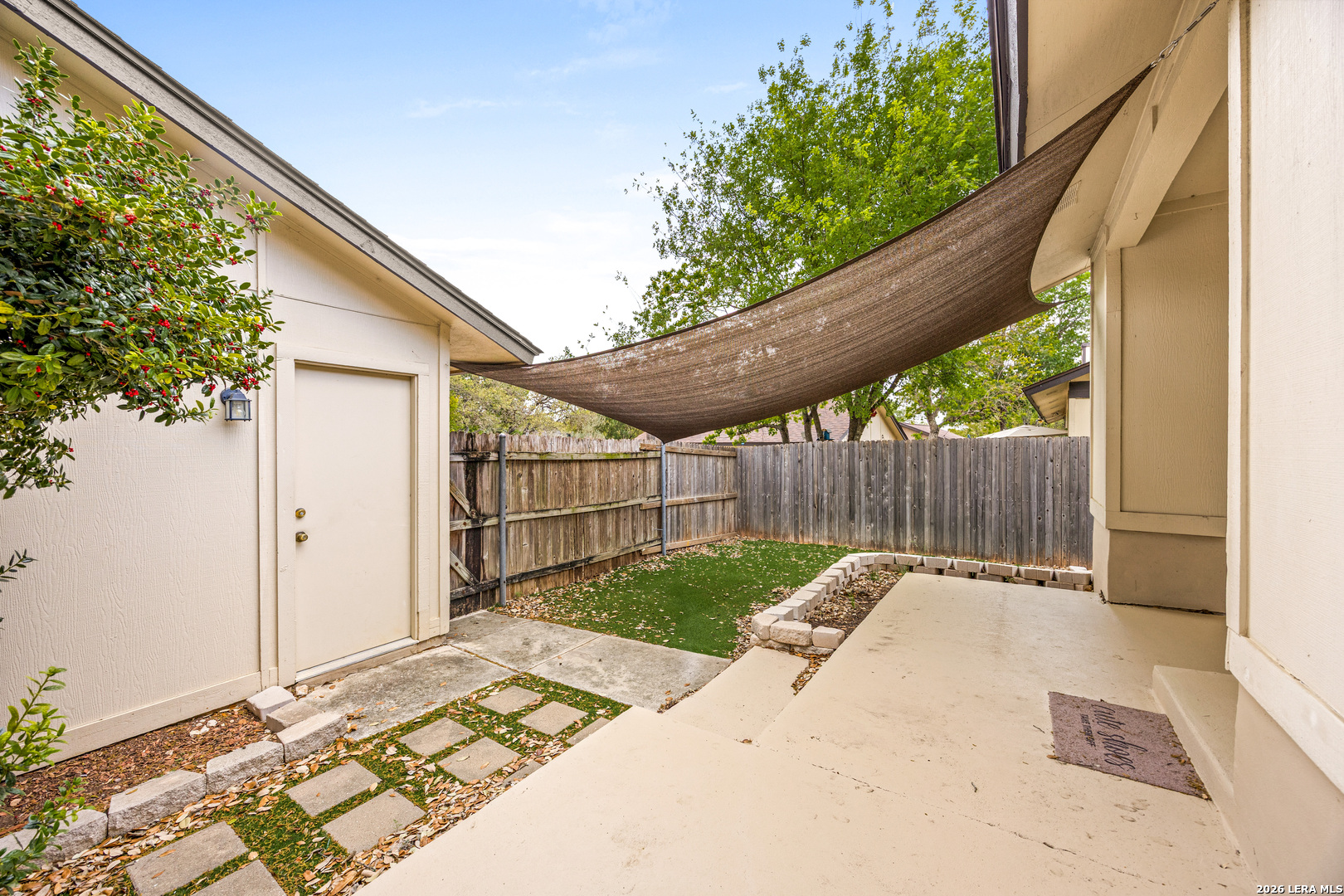 main property photo 27