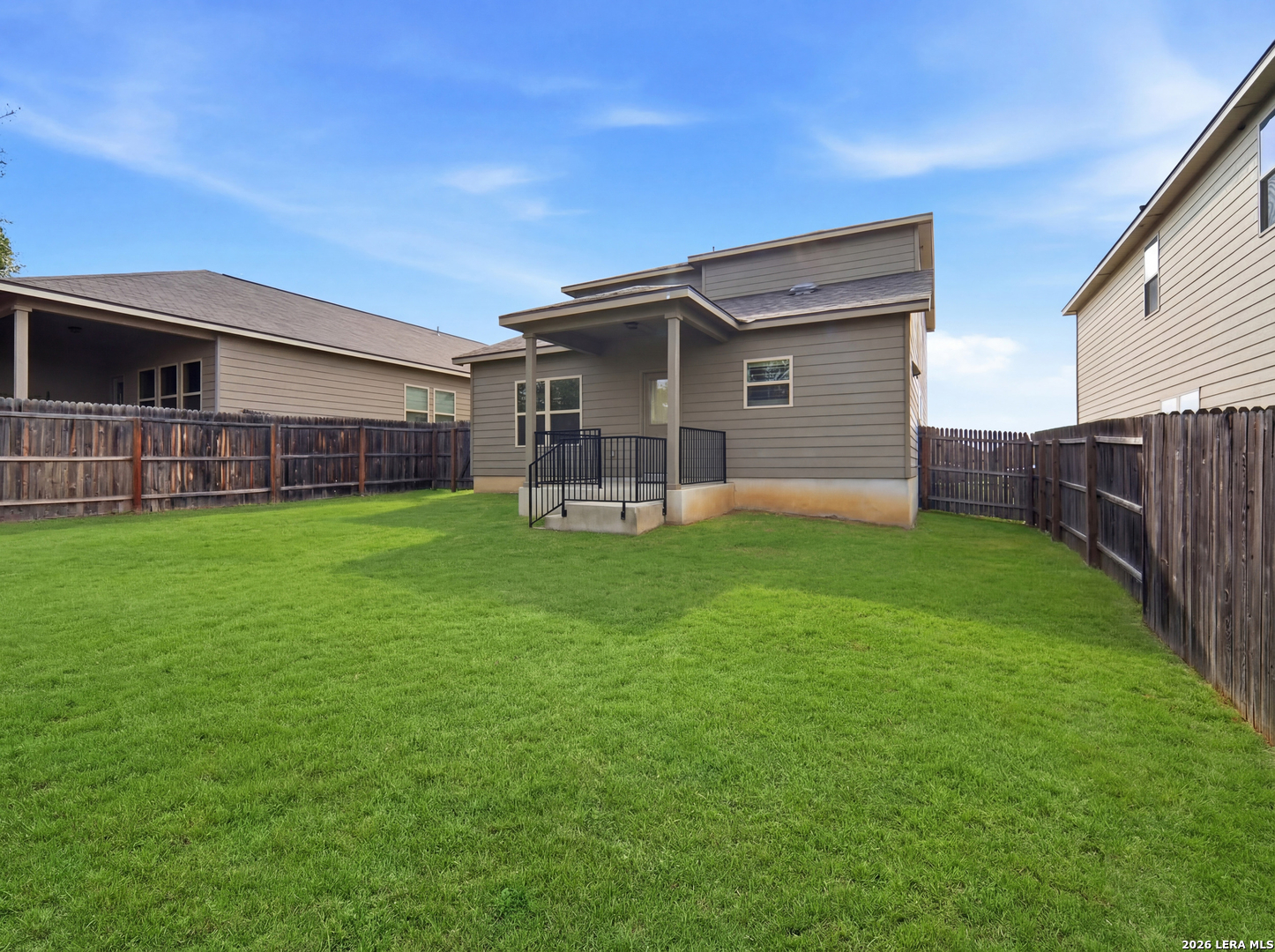 main property photo 27