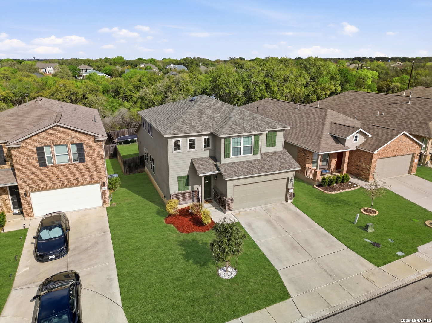main property photo 28