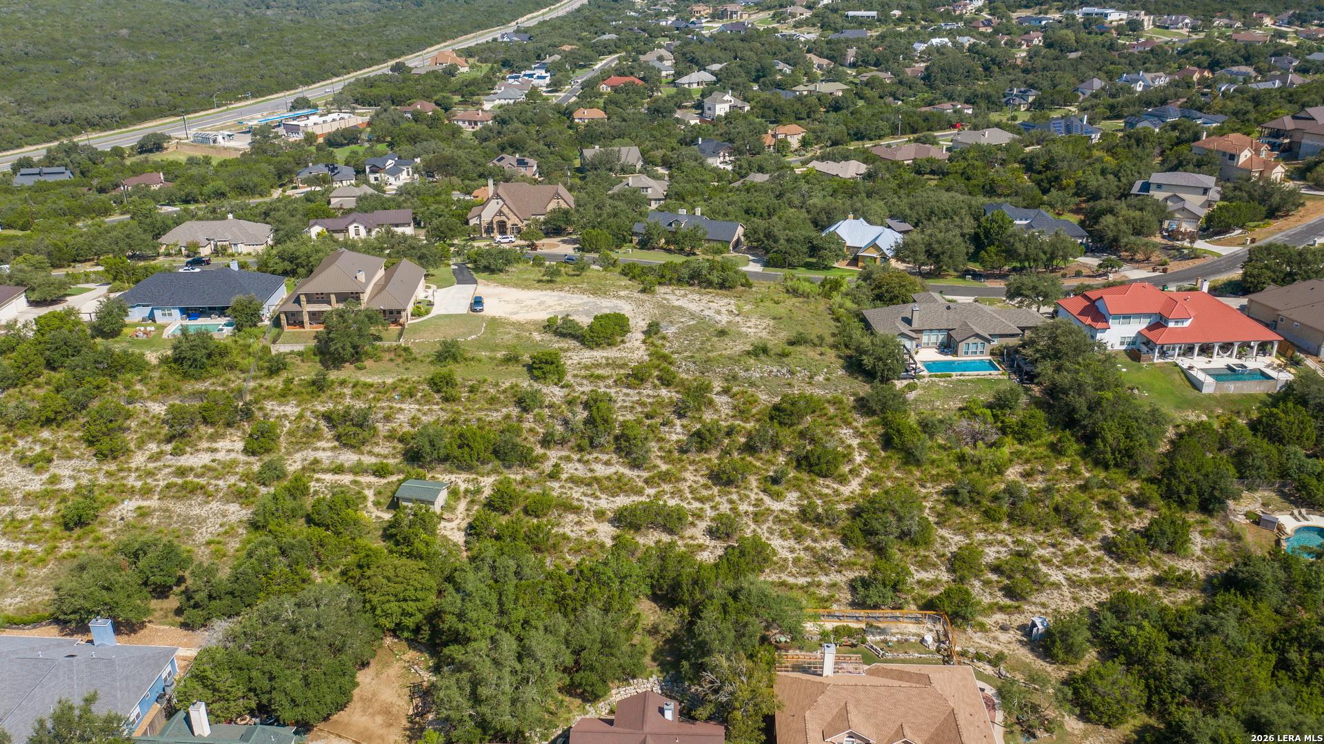 main property photo 4