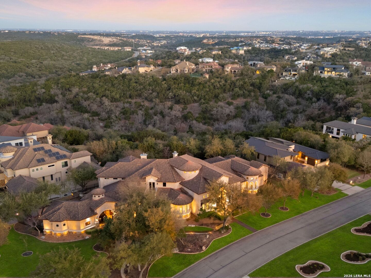 main property photo 3