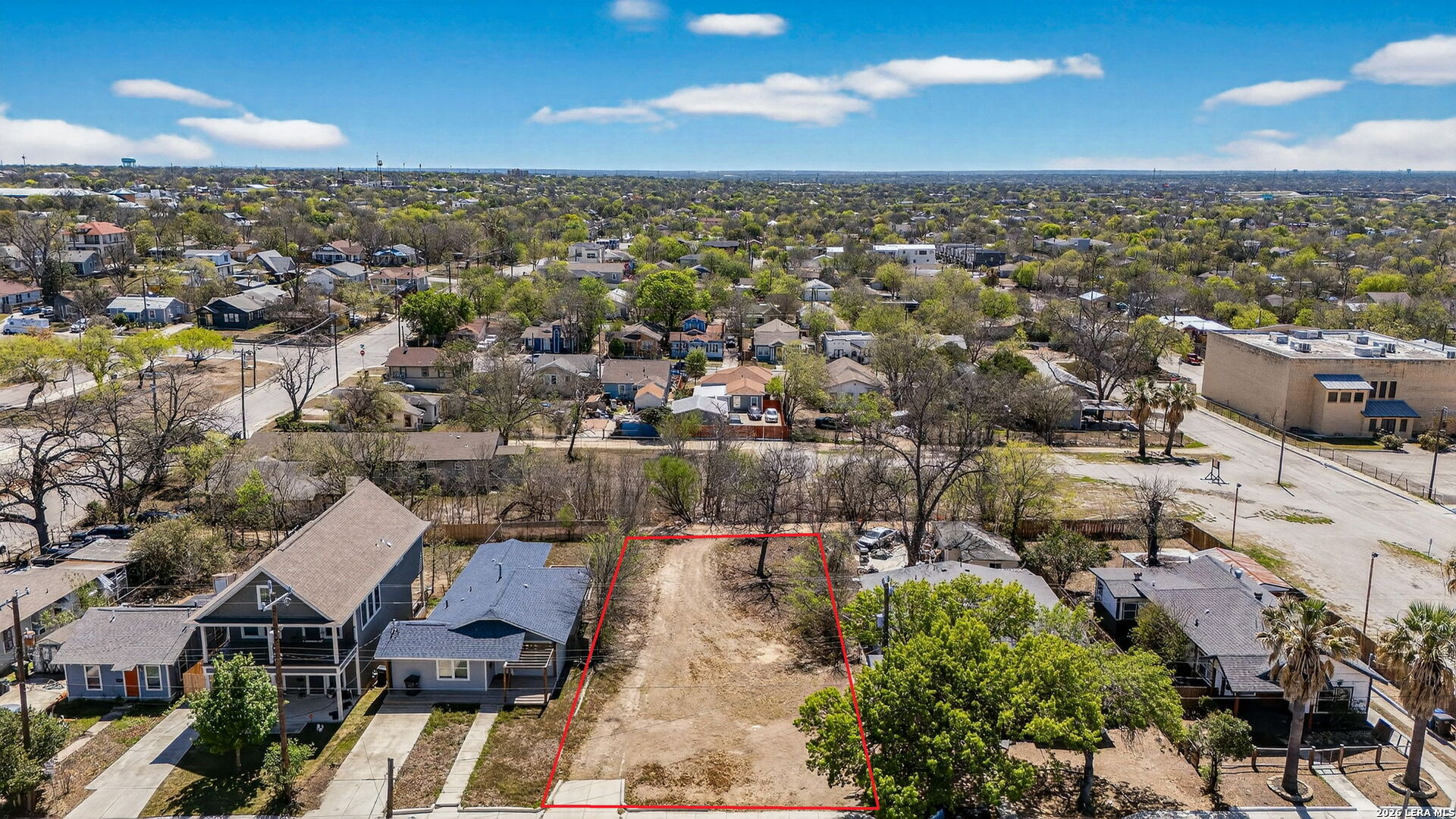 main property photo 10