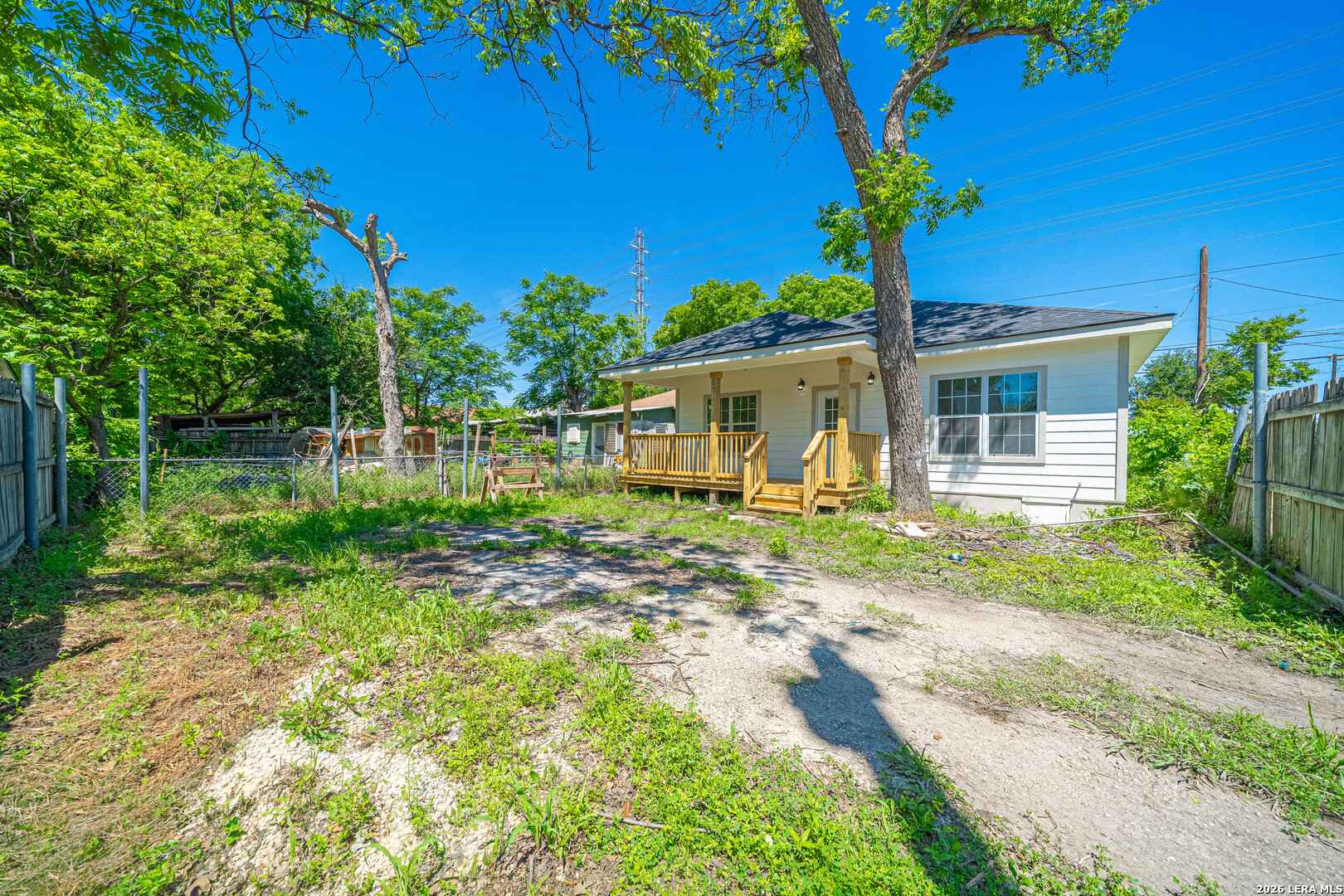 main property photo 16