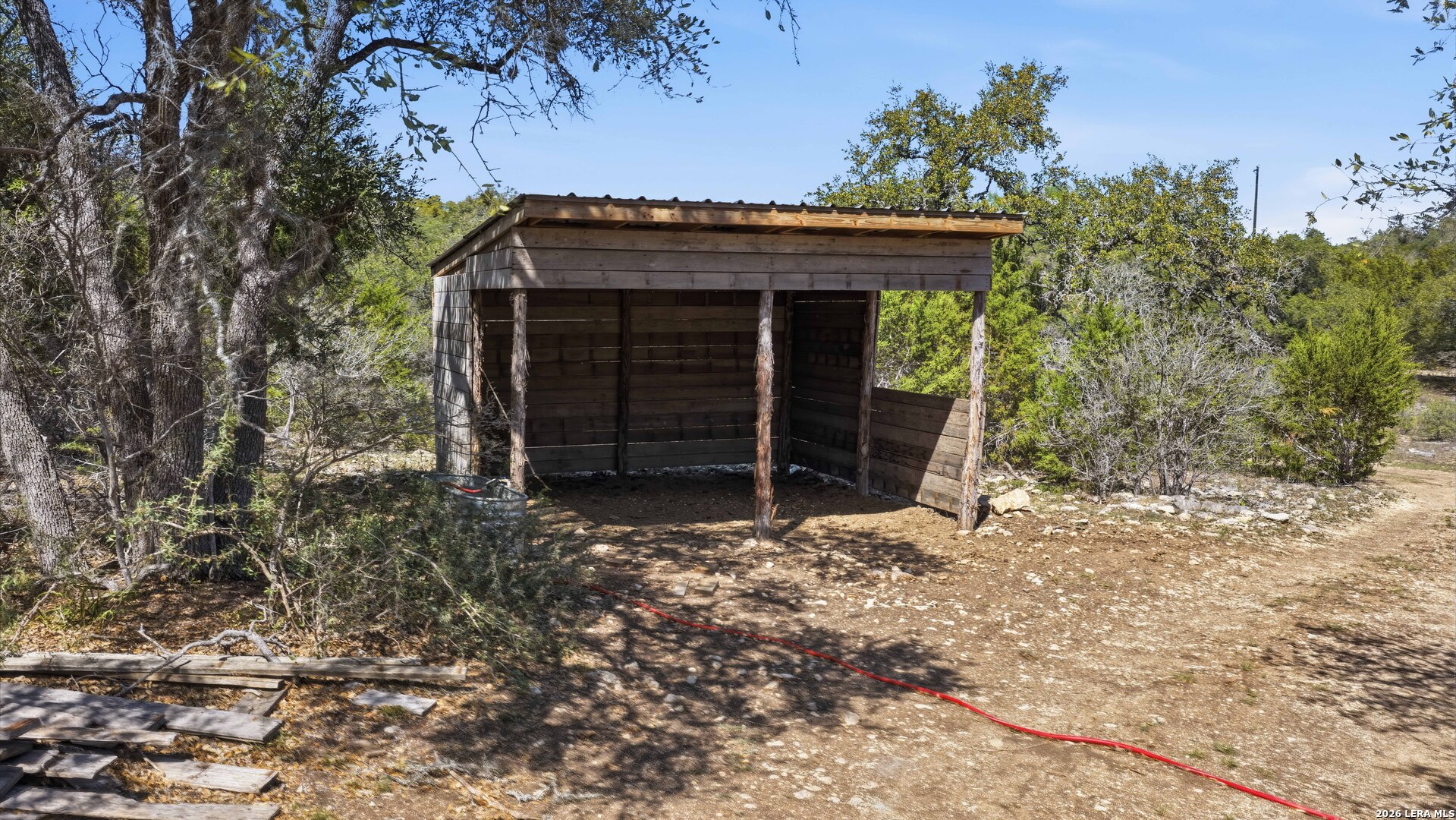 main property photo 24
