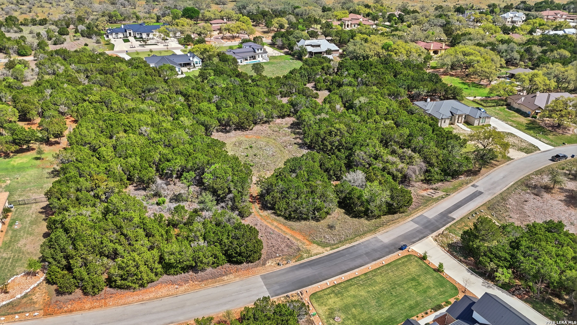 main property photo 29