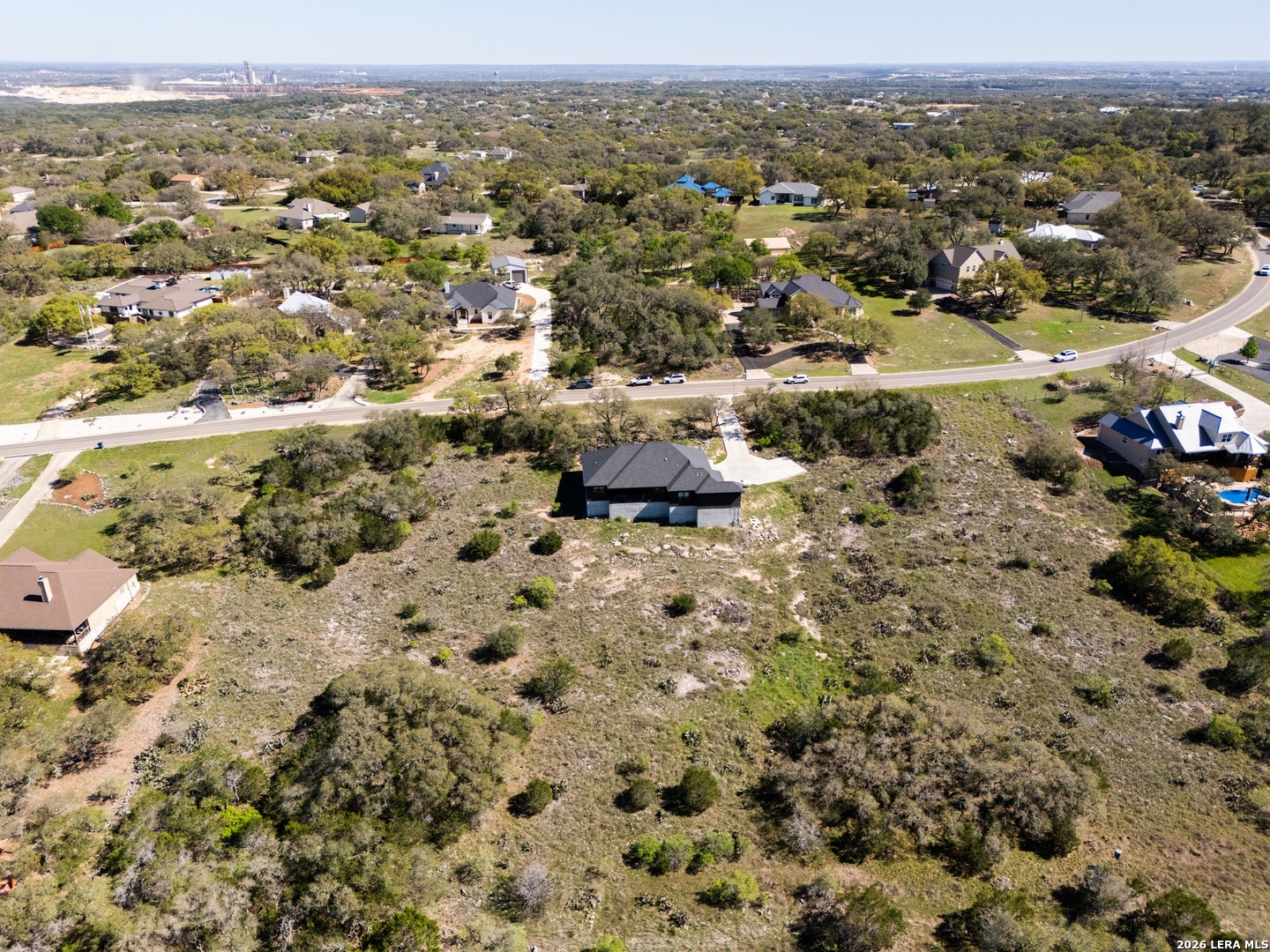 main property photo 41