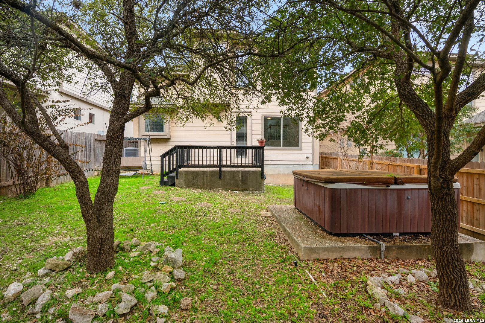 main property photo 27