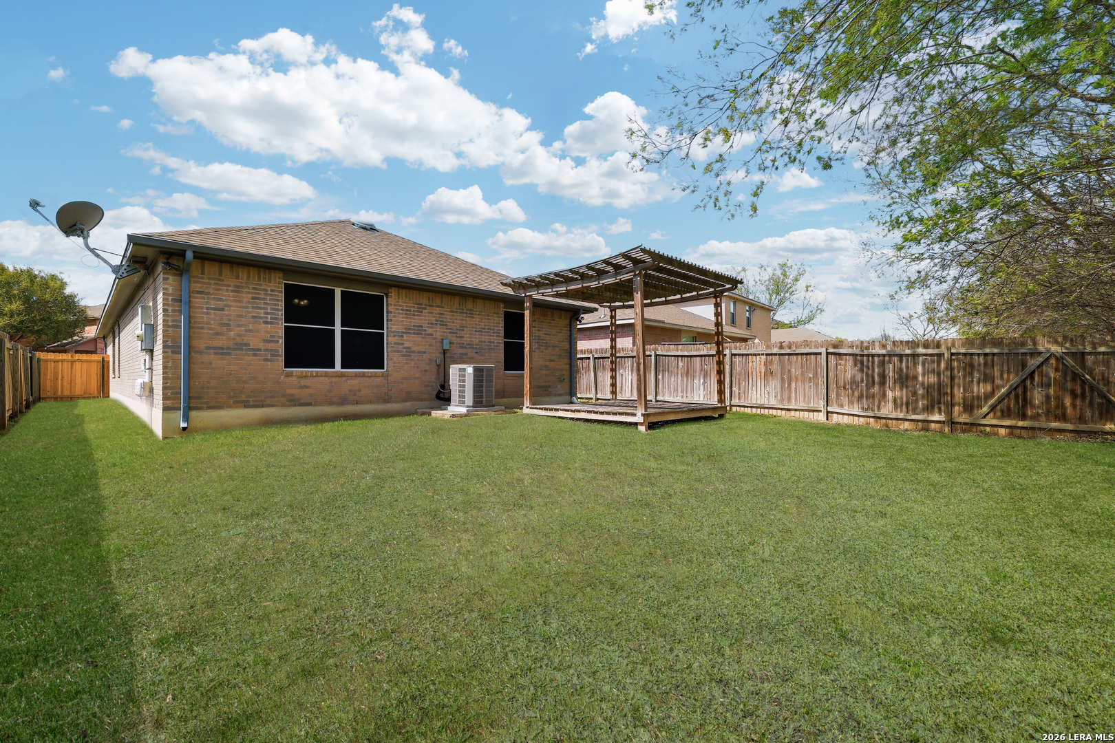 main property photo 24