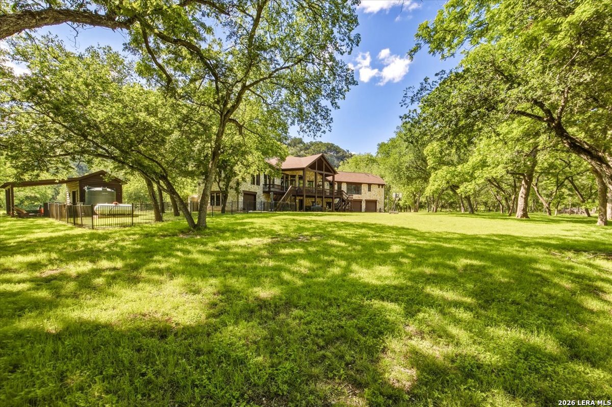 main property photo 26