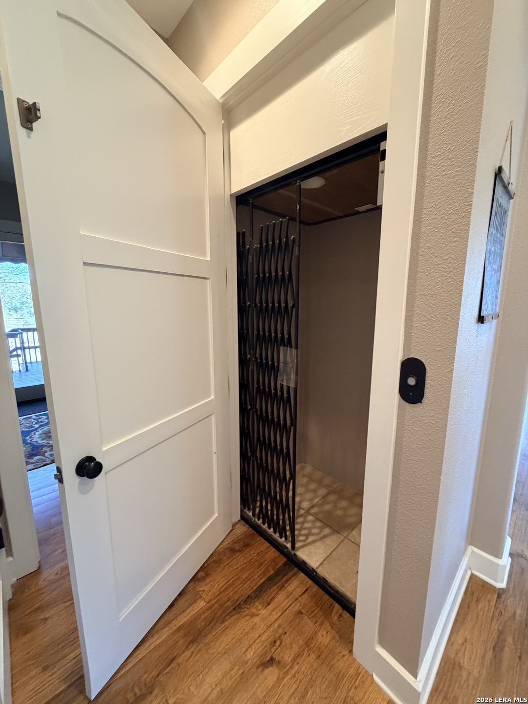 main property photo 38