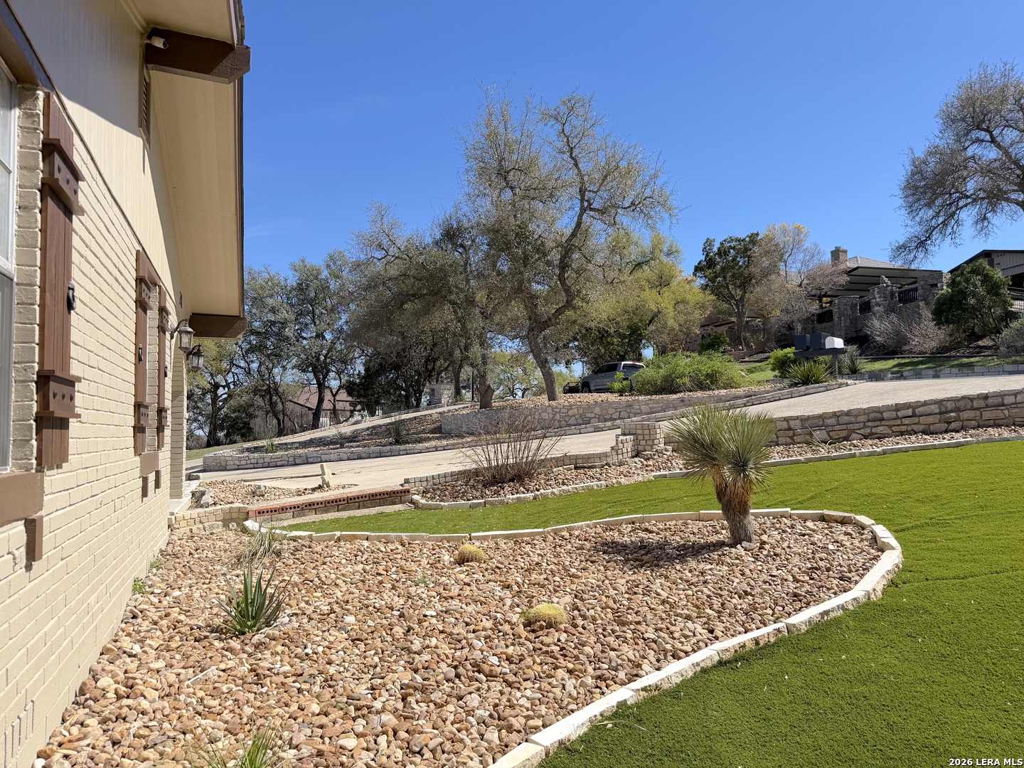 main property photo 39