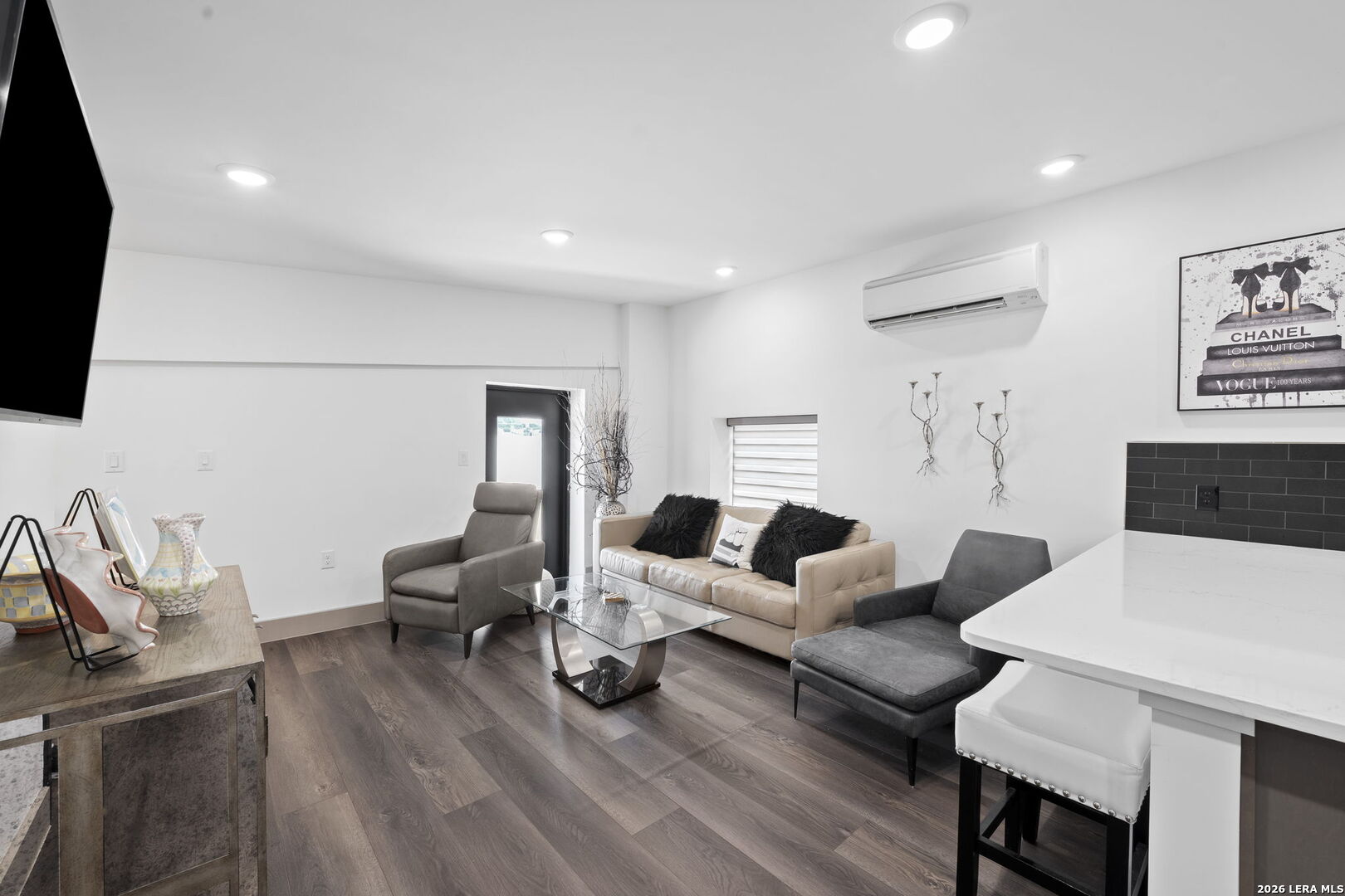 main property photo 70