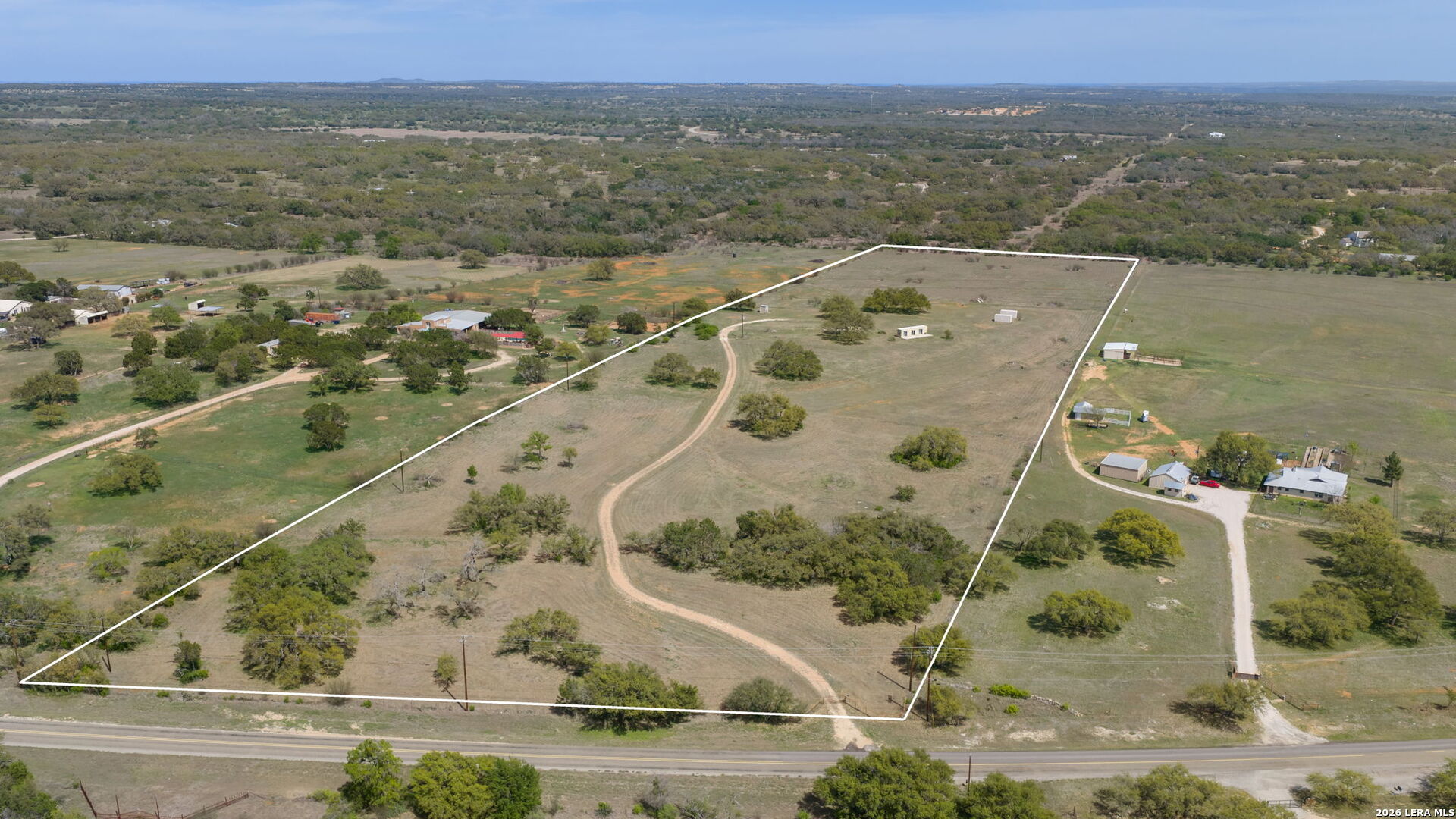 main property photo 4