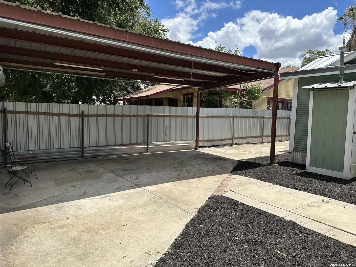 main property photo 16