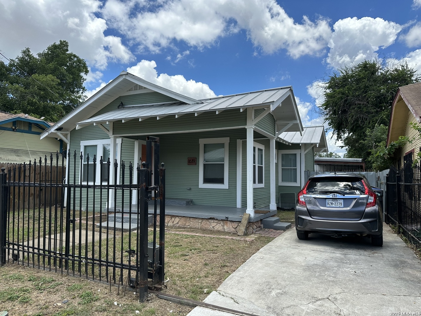 main property photo 20
