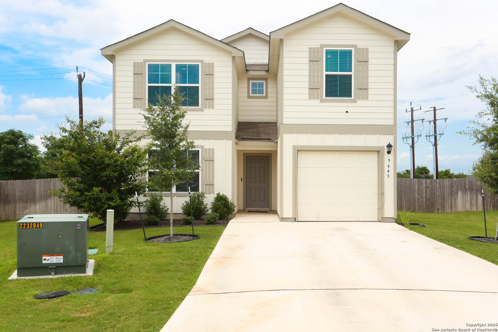 main property photo 29