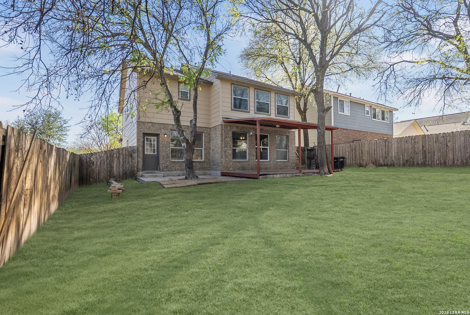 main property photo 23