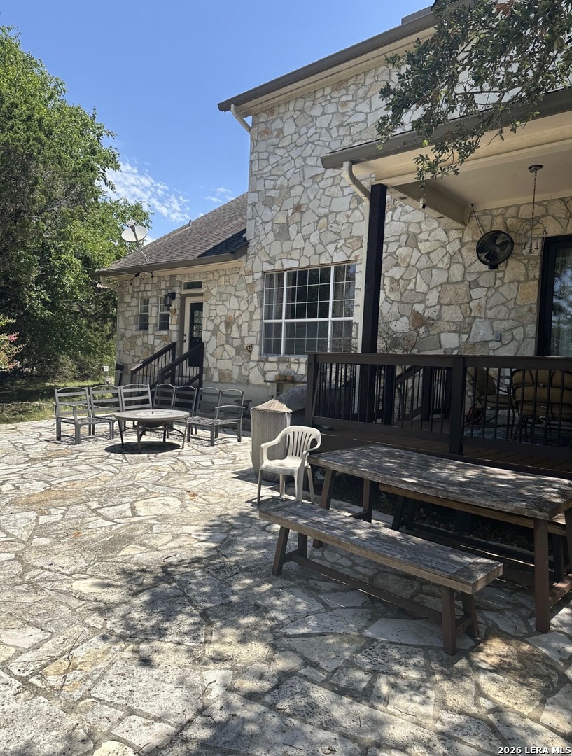 main property photo 8