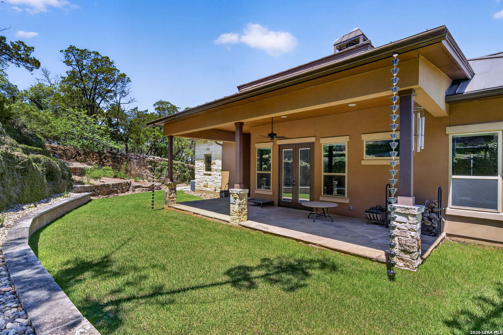 main property photo 22