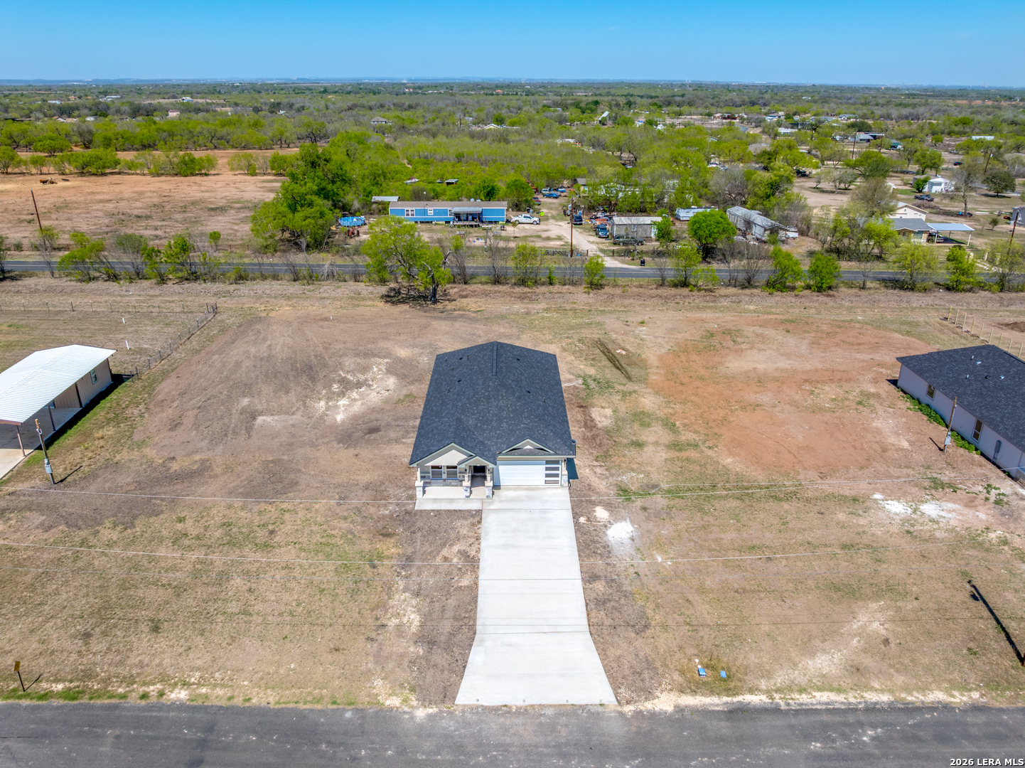 main property photo 38