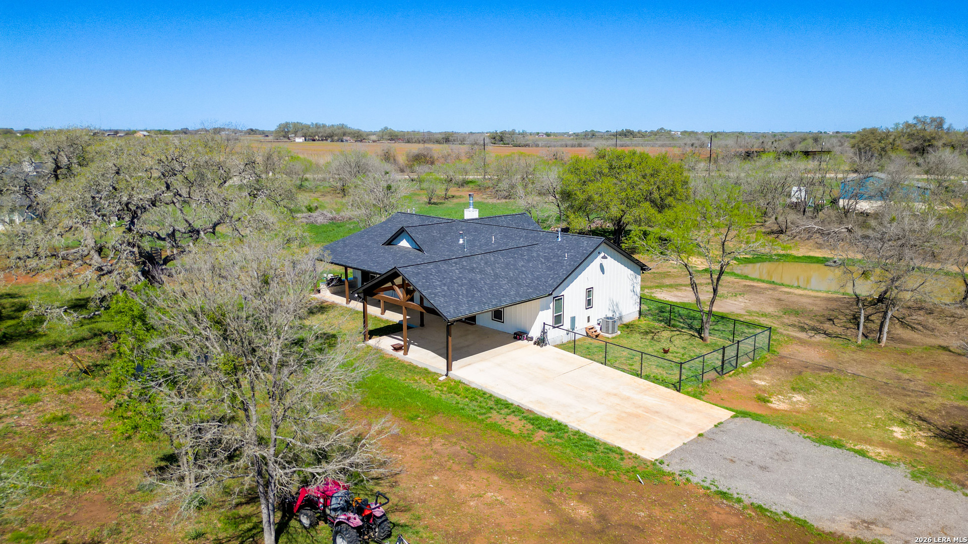 main property photo 36