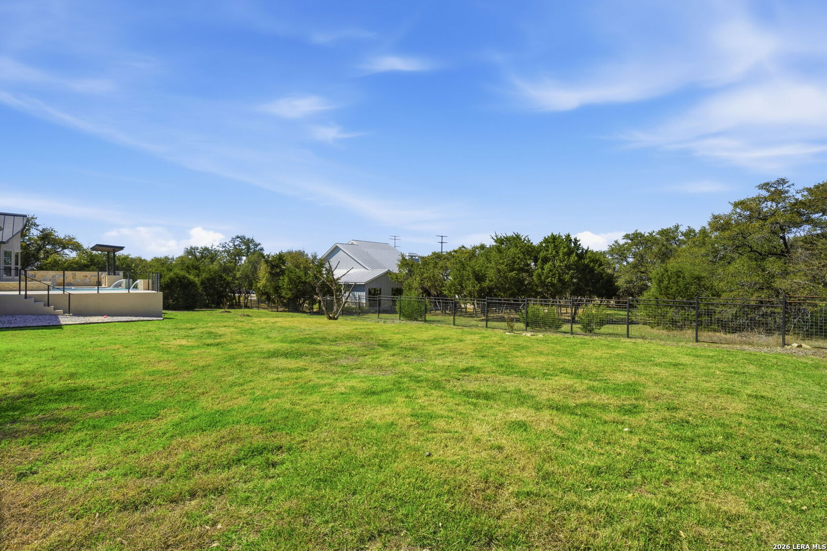 main property photo 37