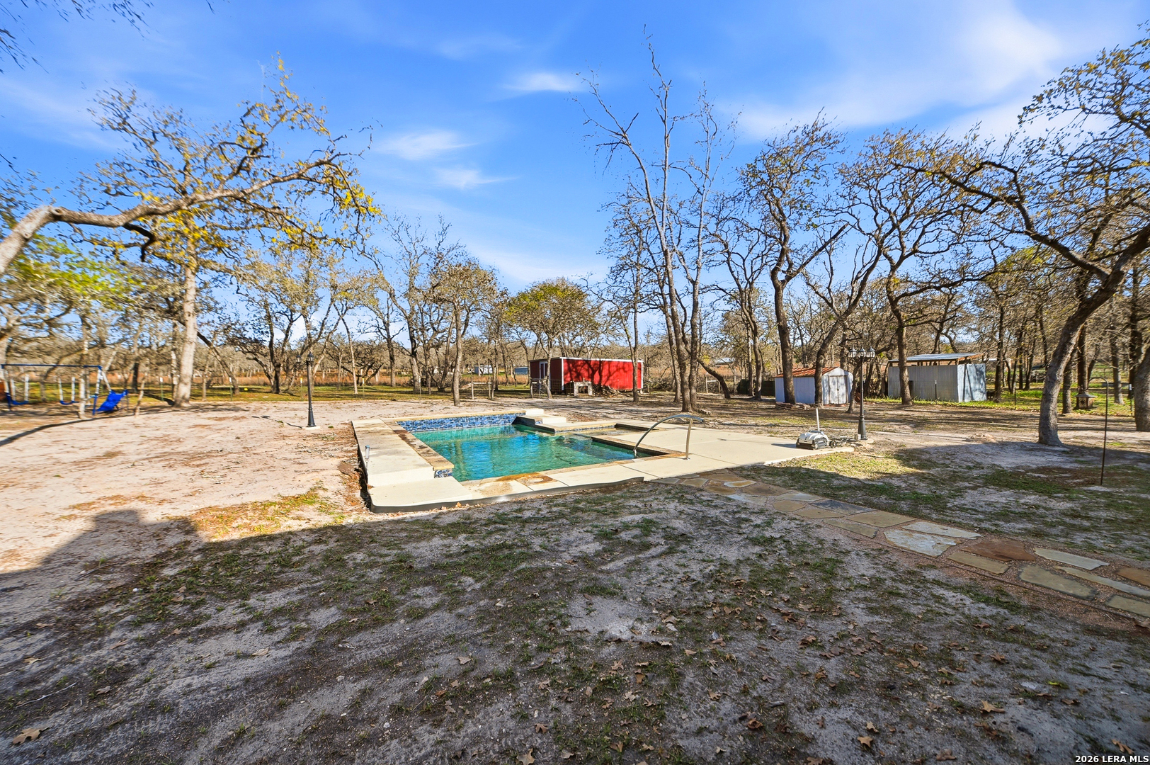 main property photo 32