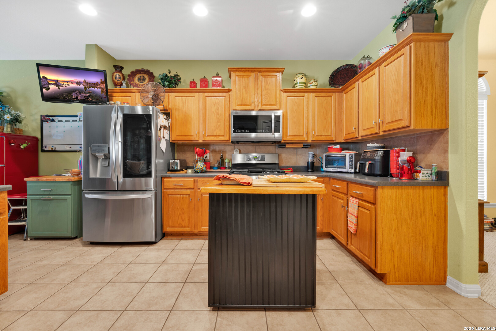 main property photo 14