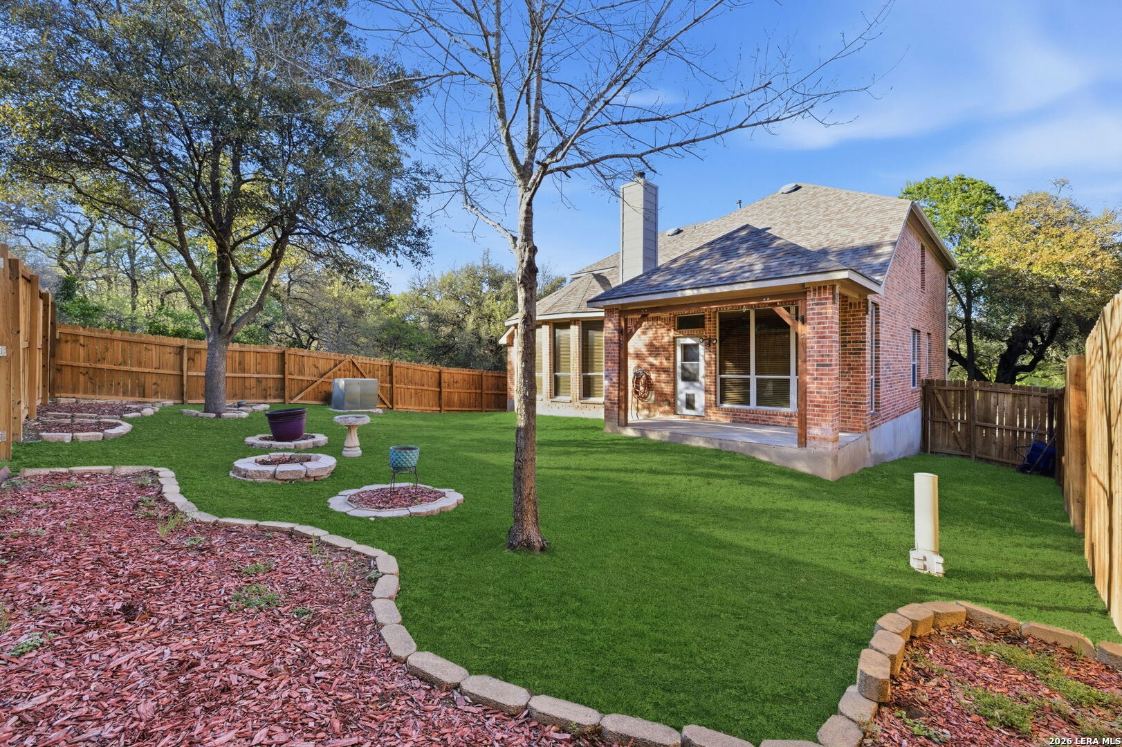 main property photo 40