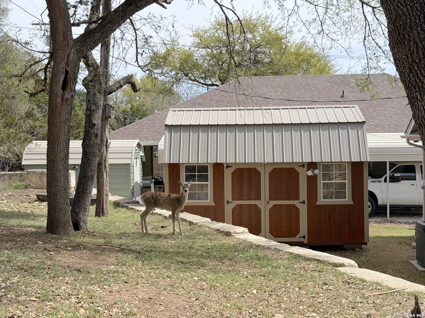 main property photo 32