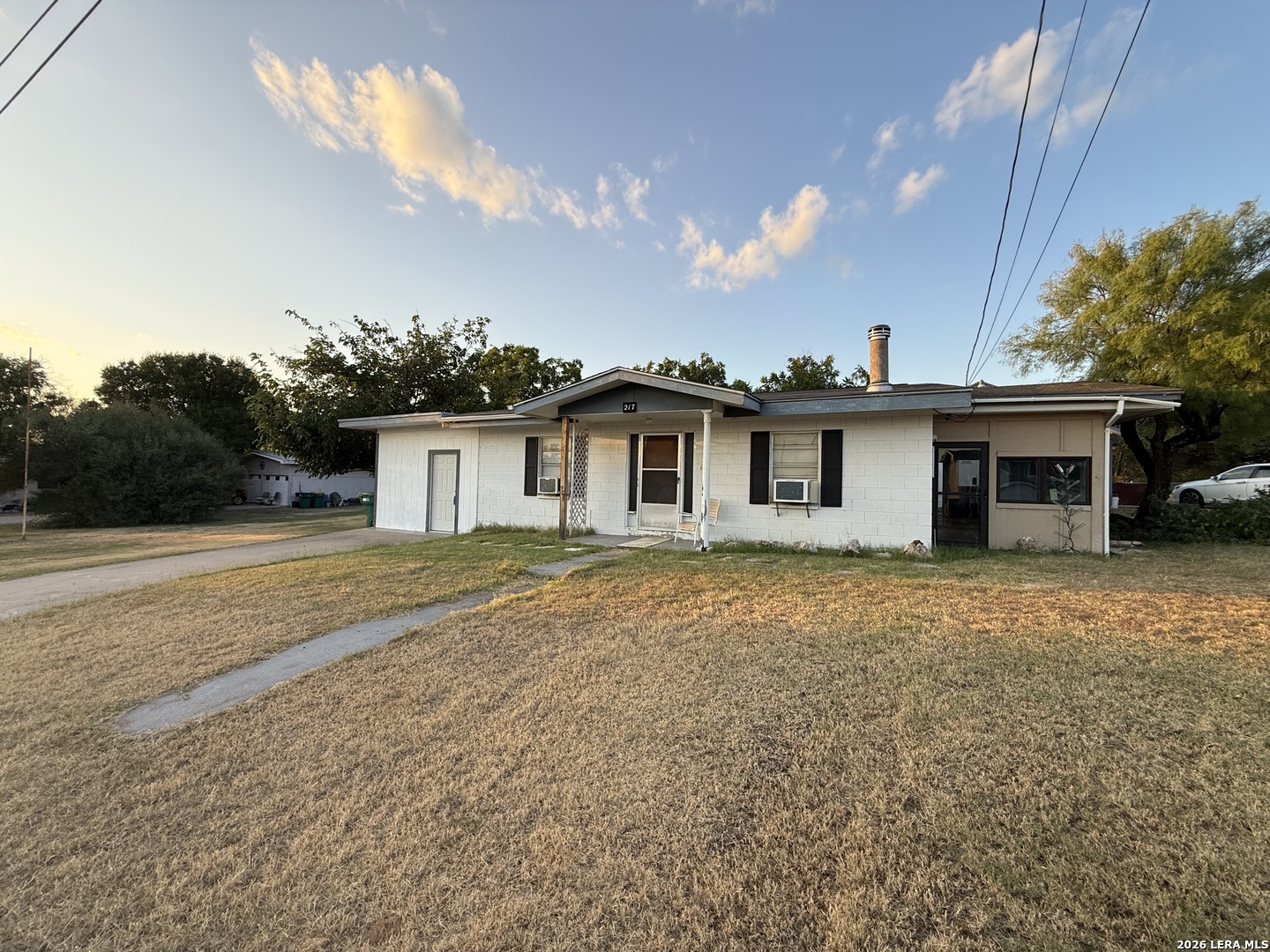 main property photo 16