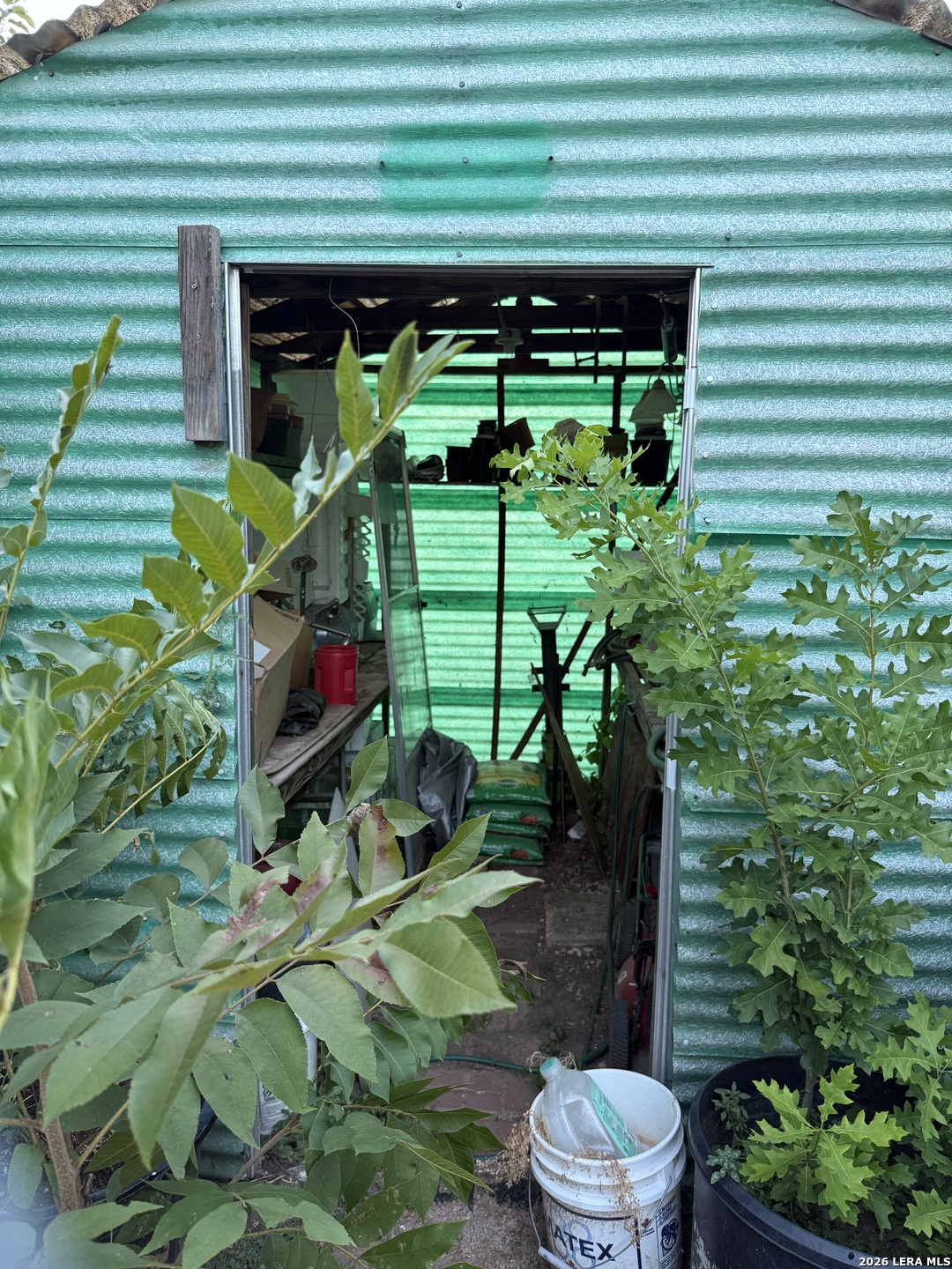 main property photo 9