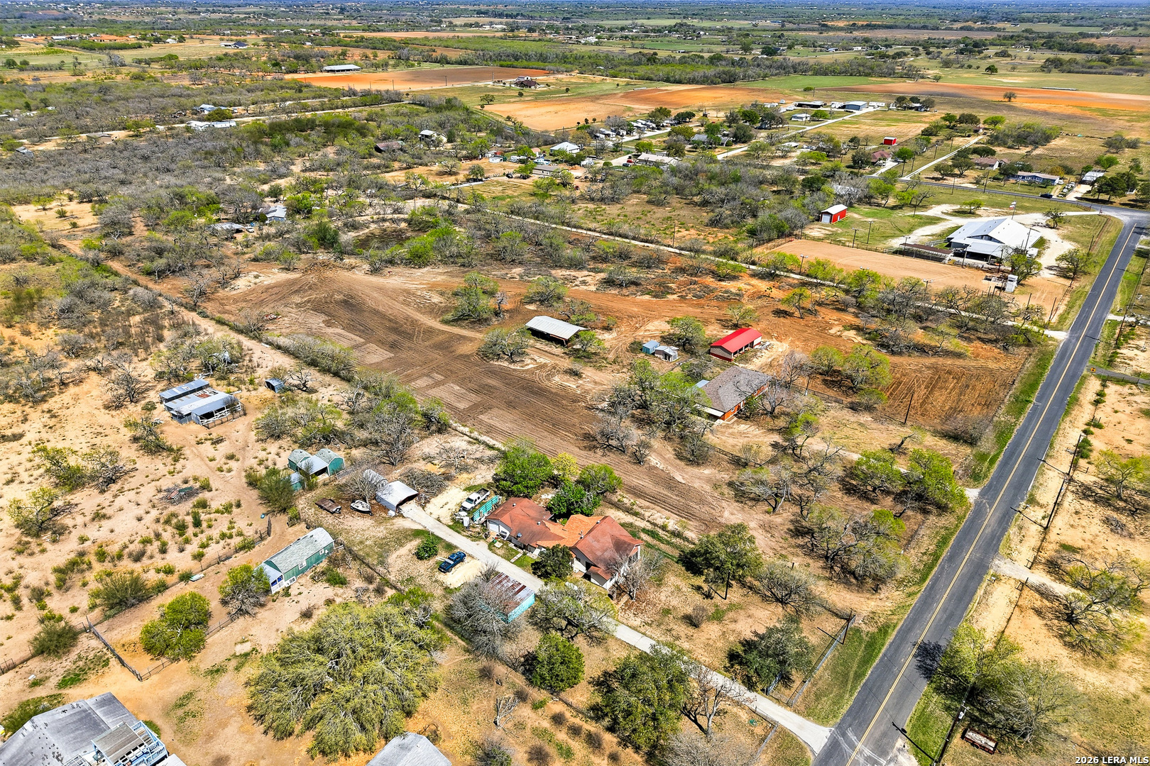 main property photo 30