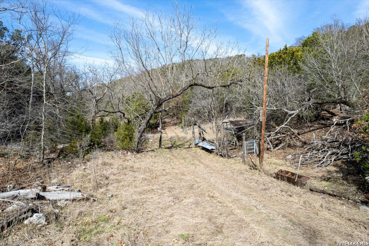 main property photo 25