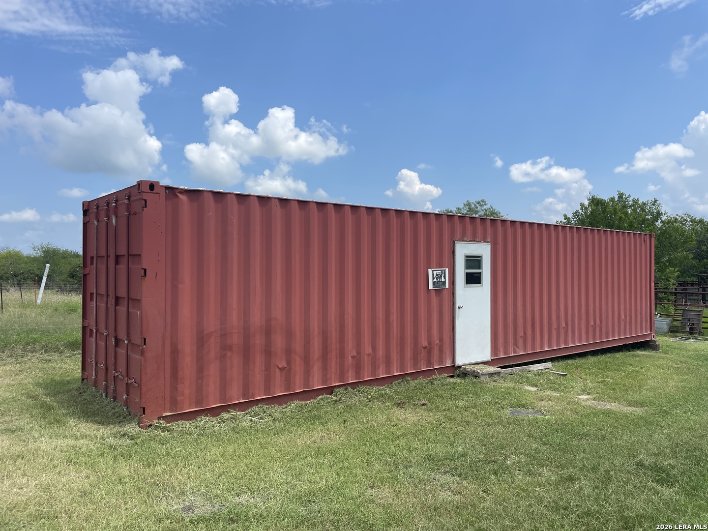 main property photo 34