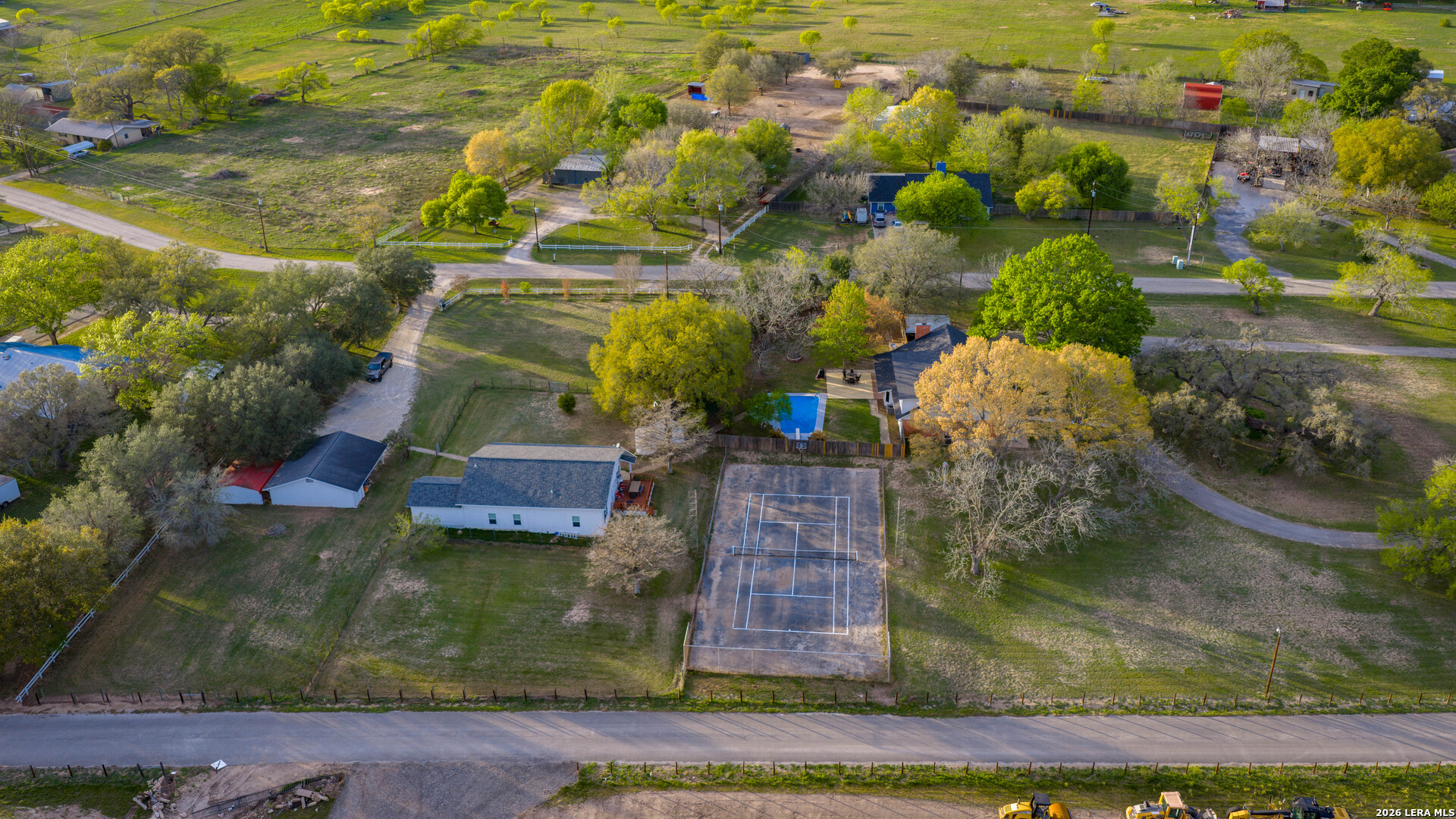 main property photo 5