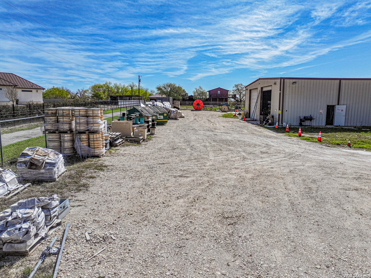 main property photo 41