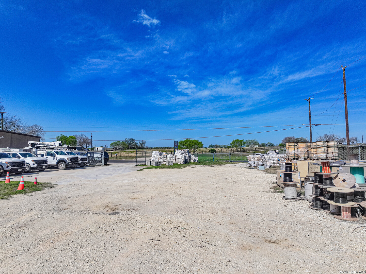 main property photo 45