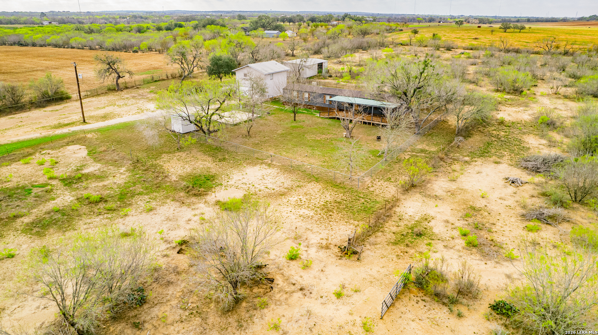 main property photo 37